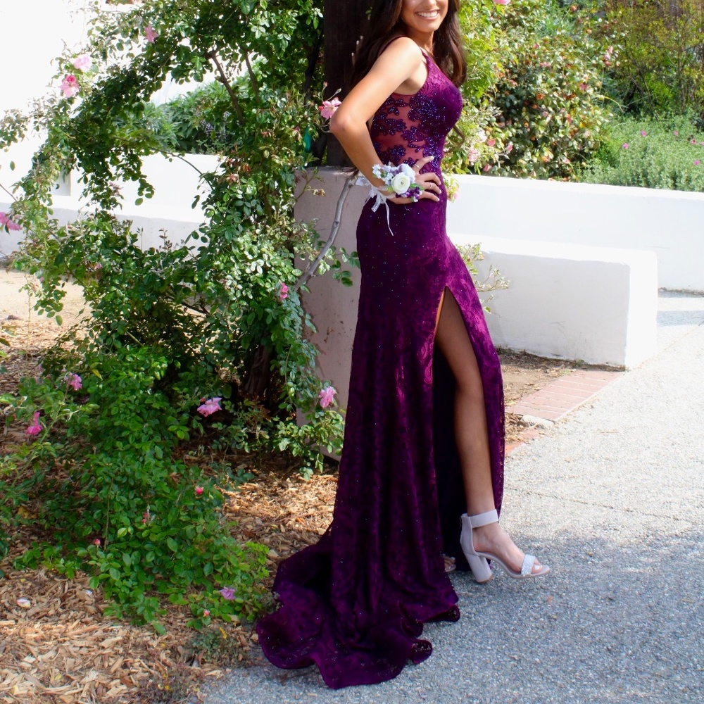 Luxurious formal dress
